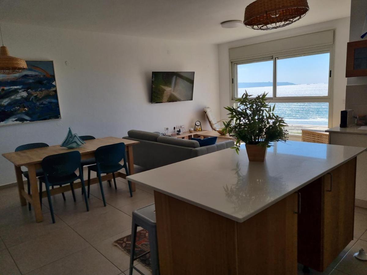 Beachfront Gallery Acre Extérieur photo